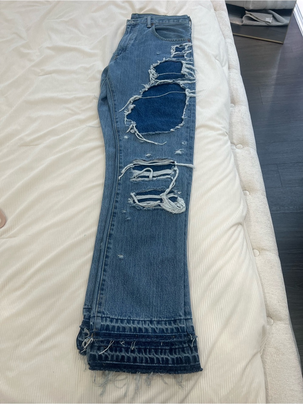 Women's Levi’s Light Blue Distressed Patch Jeans Creator of the jeans IAMMI - Picture 14 of 16